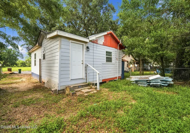 Homes for sale in Biloxi, MS | 509 Roy St, Biloxi, MS 39530 | MLS# 4154758