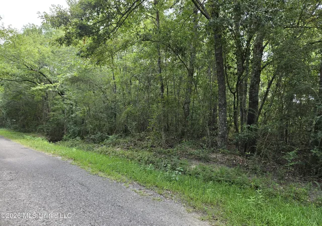 2nd image of 0 Redwood Dr, Picayune, MS 39466 | MLS# 4155352