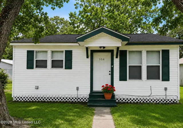 Homes for sale in Picayune, MS | 104 N Green, Picayune, MS 39466 | MLS# 4154836