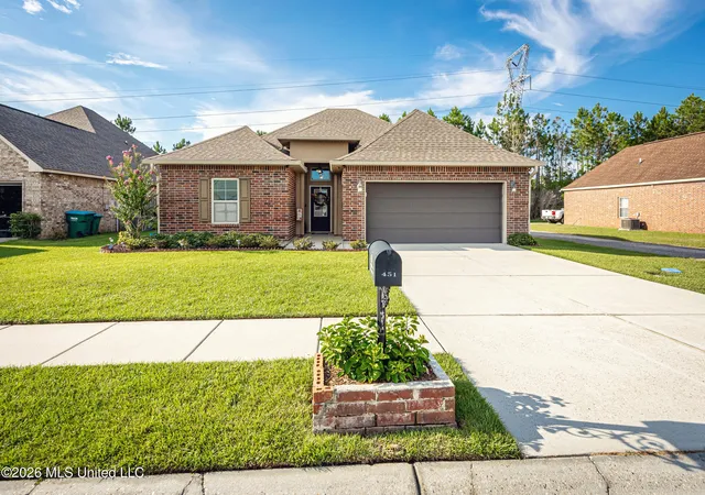 Photo 3 of Single family home for sale at 451 Palm Breeze Dr, Ocean Springs, MS 39564 | MLS# 4155316 | Listing updated on 2026-09-11