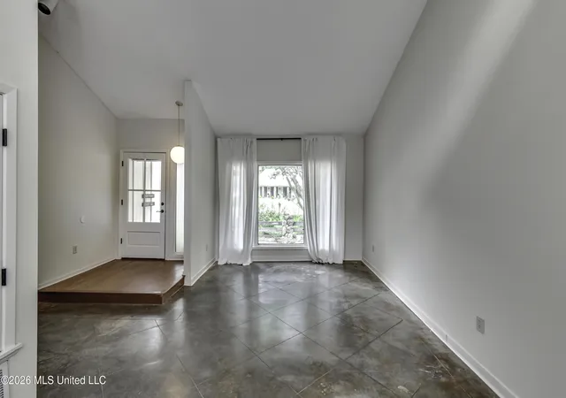 Photo 4 of Sale Pending at 1116 Benbrook Dr, Madison, MS 39110 | MLS# 4155209 | Listing updated on 2026-09-20