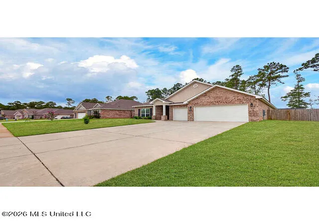 Photo 2 of Sale Pending at 6001 Penni Ln, Ocean Springs, MS 39564 | MLS# 4156022 | Listing updated on 2026-07-23