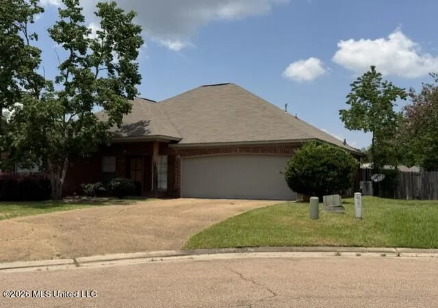 Photo 3 of Sale Pending at 401 Ivy Ct, Pearl, MS 39208 | MLS# 4154891 | Listing updated on 2026-09-14