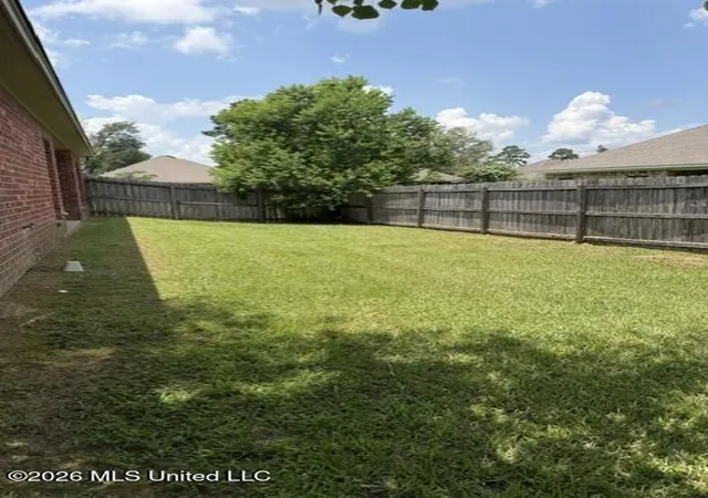 Photo 3 of Sale Pending at 401 Ivy Ct, Pearl, MS 39208 | MLS# 4154891 | Listing updated on 2026-09-14