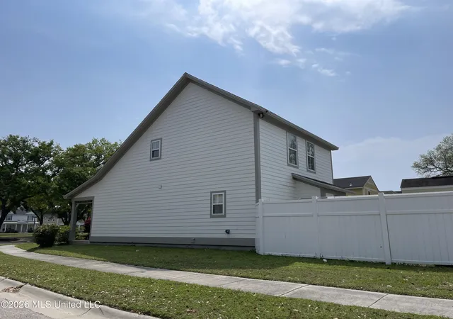 Photo 3 of Sale Pending at 441 Hope St, Biloxi, MS 39530 | MLS# 4155060 | Listing updated on 2026-09-30