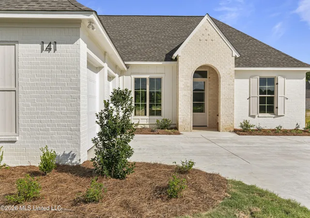 1st image of 141 Mission Park Dr, Madison, MS 39110 | MLS# 4154882