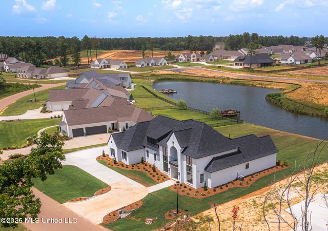 Photo 4 of Sale Pending at 174 Westlake Cir, Madison, MS 39110 | MLS# 4154895 | Listing updated on 2026-09-15