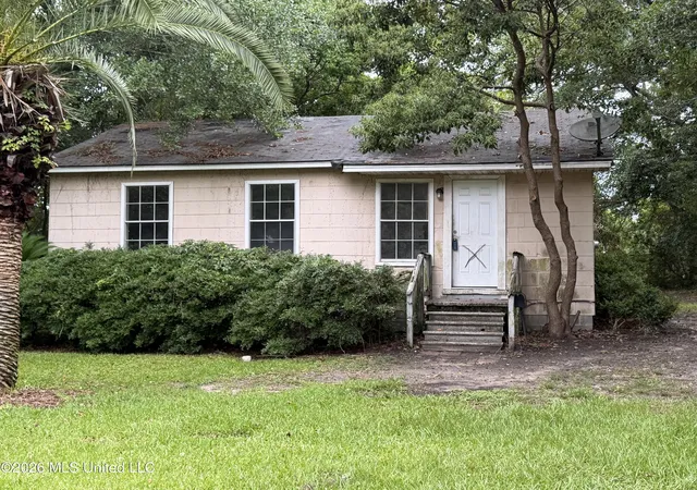 2nd image of 1209 Polk Ave, Pascagoula, MS 39567 | MLS# 4155622