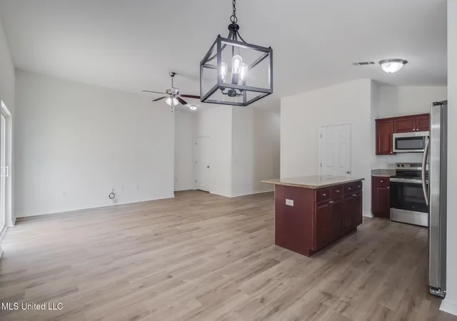 Photo 3 of Single family home for sale at 13110 Turtle Crk Pkwy, Gulfport, MS 39503 | MLS# 4154909 | Listing updated on 2026-09-23