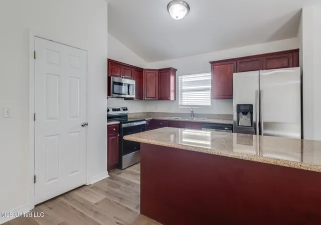 Photo 4 of Single family home for sale at 13110 Turtle Crk Pkwy, Gulfport, MS 39503 | MLS# 4154909 | Listing updated on 2026-09-23