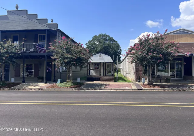 Homes for sale in Meadville, MS | 107 Main St, Meadville, MS 39653 | MLS# 4154918