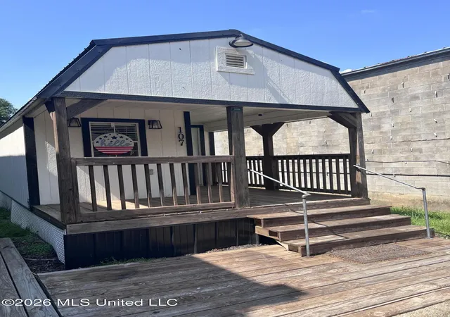 Homes for sale in Meadville, MS | 107 Main St, Meadville, MS 39653 | MLS# 4154918