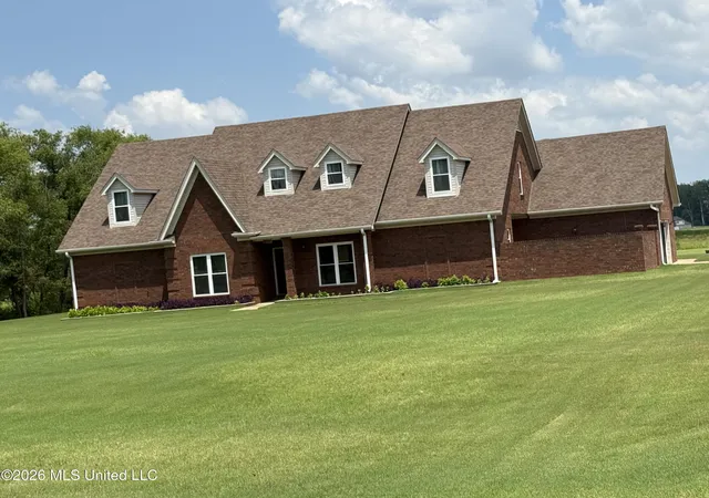 Photo 3 of Single family home for sale at 2578 Oak Xing Dr, Hernando, MS 38632 | MLS# 4154972 | Listing updated on 2026-08-14