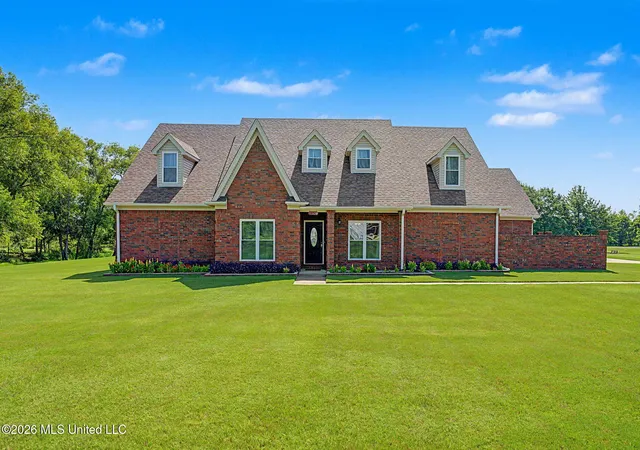 Photo 1 of Single family home for sale at 2578 Oak Xing Dr, Hernando, MS 38632 | MLS# 4154972 | Listing updated on 2026-08-14