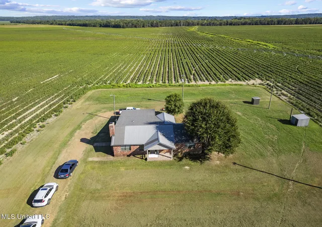 Homes for sale in Yazoo City, MS | 13900 Eagle Bend Rd, Yazoo City, MS 39194 | MLS# 4154920