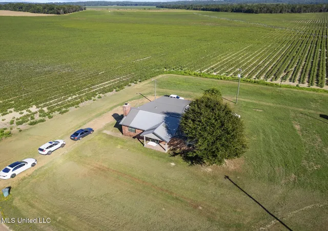 Homes for sale in Yazoo City, MS | 13900 Eagle Bend Rd, Yazoo City, MS 39194 | MLS# 4154920