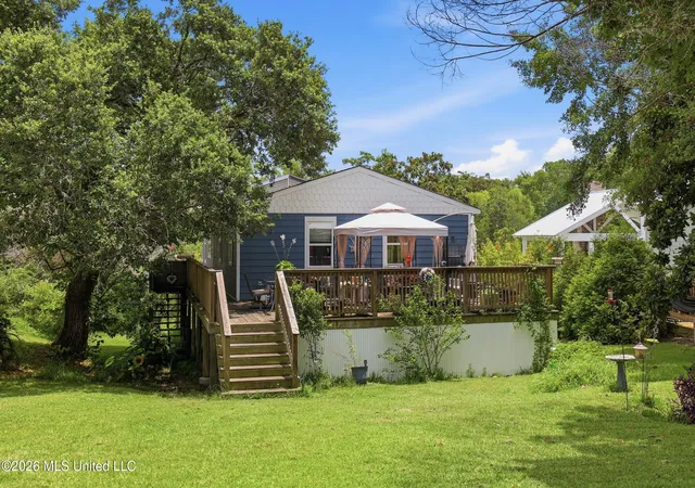 Homes for sale in Ocean Springs, MS | 326 Magnolia Ave, Ocean Springs, MS 39564 | MLS# 4154937