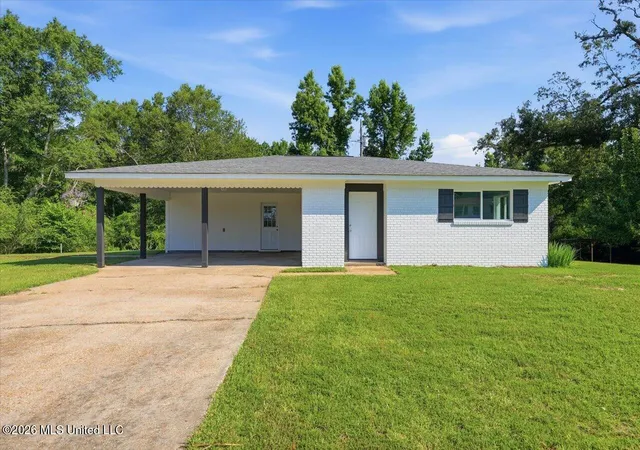 Homes for sale in Magee, MS | 1628 Dry Creek Rd, Magee, MS 39111 | MLS# 4154931
