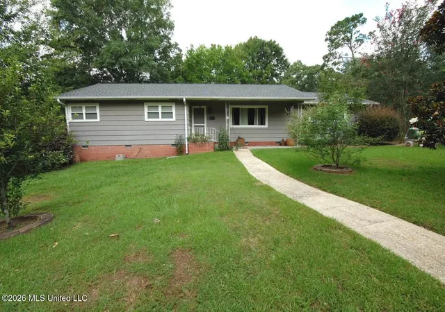 Homes for sale in Hattiesburg, MS | 1211 Carter Dr, Hattiesburg, MS 39402 | MLS# 4154939