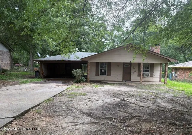 Homes for sale in Hattiesburg, MS | 606 Hacienda Ave, Hattiesburg, MS 39402 | MLS# 4154958