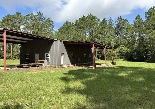 Homes for sale in Lumberton, MS | 202 Smith Rd, Lumberton, MS 39455 | MLS# 4155051