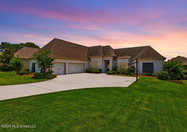 Photo 1 of Single family home for sale at 104 Camden Trl, Madison, MS 39110 | MLS# 4156315 | Listing updated on 2026-10-27