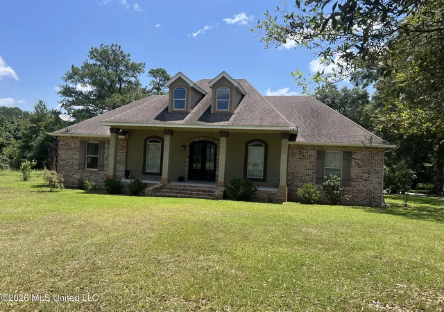 Photo 2 of Single family home for sale at 14254 Vidalia Rd, Pass Christian, MS 39571 | MLS# 4156301 | Listing updated on 2026-08-21