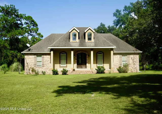Photo 4 of Single family home for sale at 14254 Vidalia Rd, Pass Christian, MS 39571 | MLS# 4156301 | Listing updated on 2026-08-21