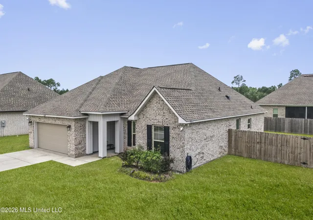 Homes for sale in Ocean Springs, MS | 11629 Rosalie Pl, Ocean Springs, MS 39564 | MLS# 4155008