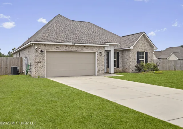 Homes for sale in Ocean Springs, MS | 11629 Rosalie Pl, Ocean Springs, MS 39564 | MLS# 4155008