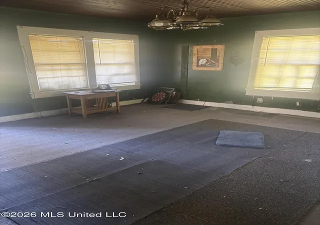 Homes for sale in Tupelo, MS | 4735 W Main St, Tupelo, MS 38801 | MLS# 4154976