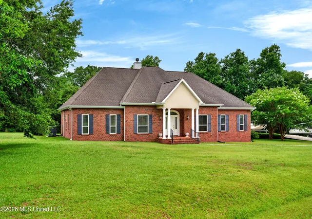 Homes for sale in Carriere, MS | 128 North Hill Dr, Carriere, MS 39426 | MLS# 4154971