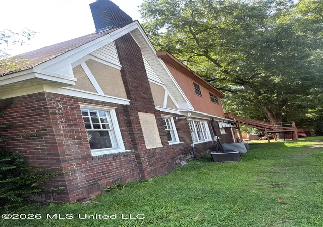 Homes for sale in Tupelo, MS | 1201 W Main St, Tupelo, MS 38801 | MLS# 4155253