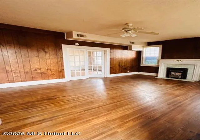 Homes for sale in Tupelo, MS | 1201 W Main St, Tupelo, MS 38801 | MLS# 4155253