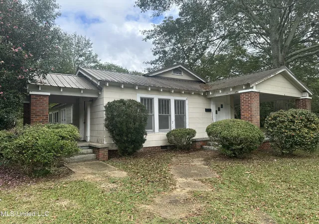 Homes for sale in Magee, MS | 429 1st Ave, Magee, MS 39111 | MLS# 4154974