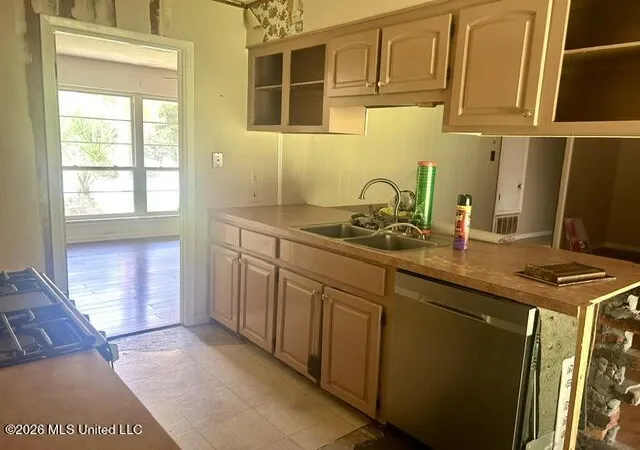 Homes for sale in Gulfport, MS | 15324 Northwood Dr, Gulfport, MS 39503 | MLS# 4155000