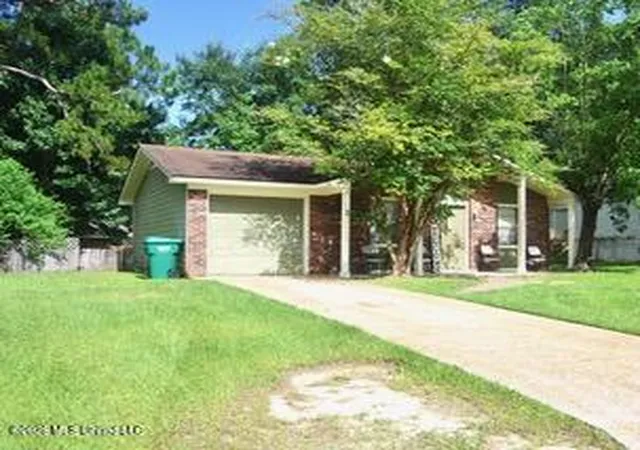 Photo 3 of Single family home for sale at 708 Beverly Dr, Gulfport, MS 39503 | MLS# 4156582 | Listing updated on 2026-09-14
