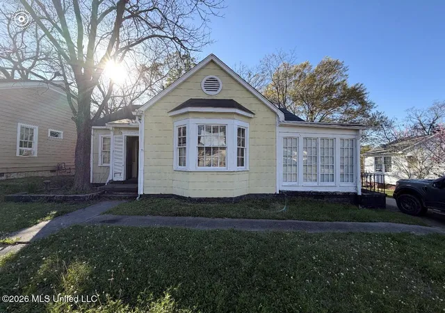 Homes for sale in Jackson, MS | 1051 Monroe St, Jackson, MS 39202 | MLS# 4155049