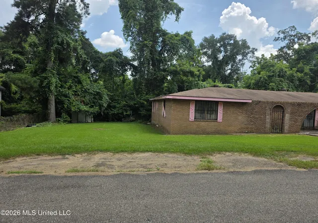 Homes for sale in Mc Comb, MS | 318 Denwiddie Ave, Mc Comb, MS 39648 | MLS# 4155039