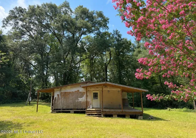 Homes for sale in Picayune, MS | 31 Emmett Meitzler Rd, Picayune, MS 39466 | MLS# 4155067