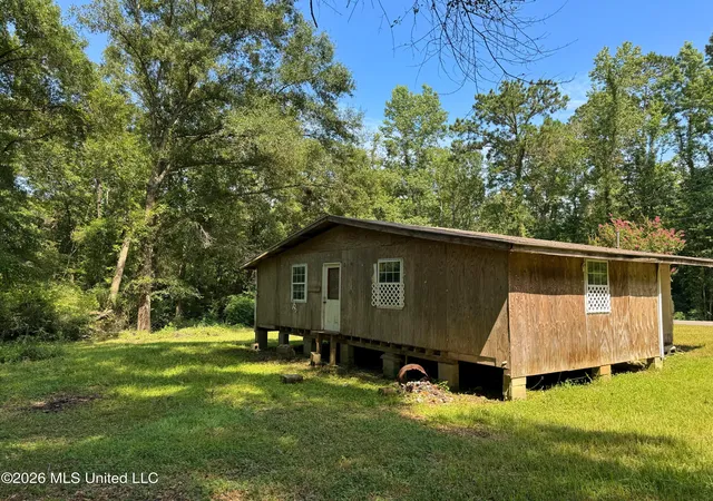 Homes for sale in Picayune, MS | 31 Emmett Meitzler Rd, Picayune, MS 39466 | MLS# 4155067