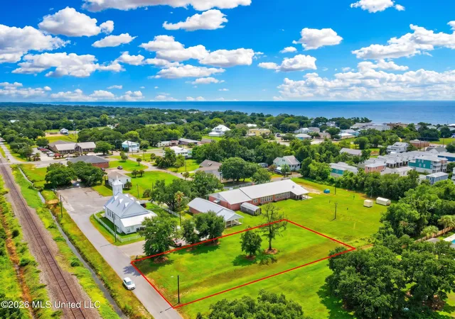 Homes for sale in Pass Christian, MS | 218 E Railroad St, Pass Christian, MS 39571 | MLS# 4155769