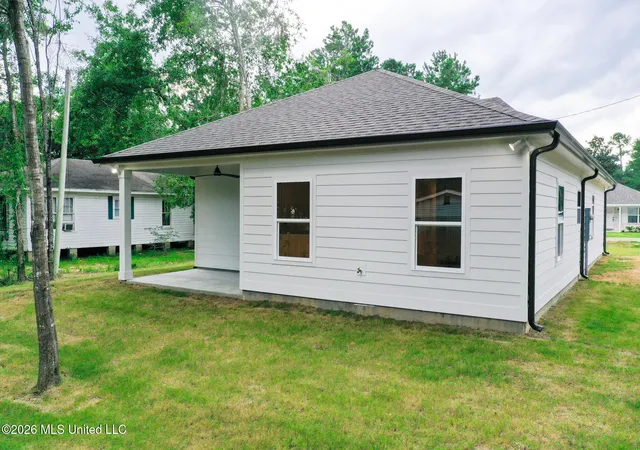 Homes for sale in Diamondhead, MS | 10726 Linohau Wy, Diamondhead, MS 39525 | MLS# 4155073