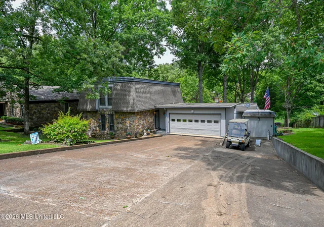 Homes for sale in Nesbit, MS | 2401 Placid Cvs, Nesbit, MS 38651 | MLS# 4155162