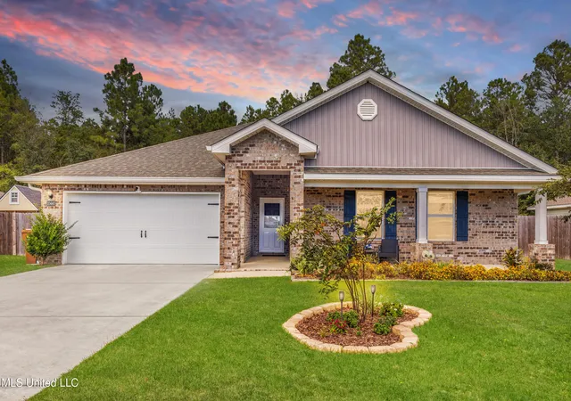 Photo 1 of Sale Pending at 10440 Willow Leaf Dr, Gulfport, MS 39503 | MLS# 4155087 | Listing updated on 2026-09-12
