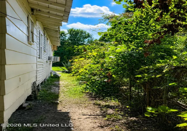 Homes for sale in Biloxi, MS | 212 Bowen St, Biloxi, MS 39530 | MLS# 4155079