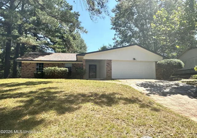 Photo 2 of Sale Pending at 4442 Beachwood St, Jackson, MS 39212 | MLS# 4156815 | Listing updated on 2026-09-01