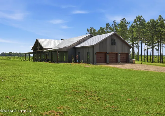 Homes for sale in Laurel, MS | 646 Myrick Strengthford Rd, Laurel, MS 39443 | MLS# 4155083