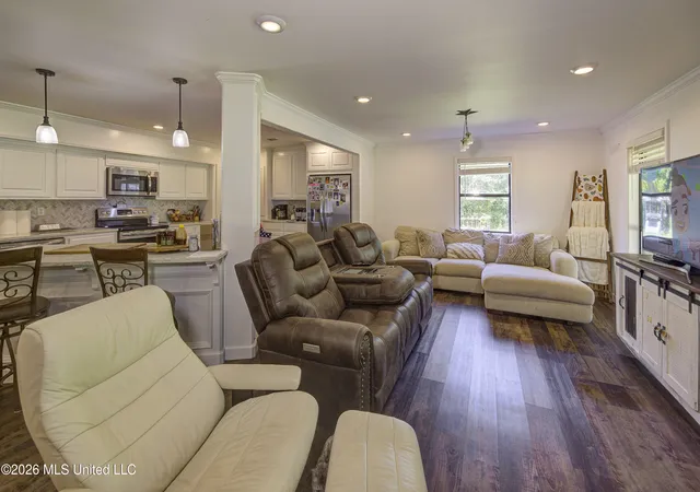 Photo 3 of Single family home for sale at 4757 Highway 27, Edwards, MS 39066 | MLS# 4156190 | Listing updated on 2026-08-19