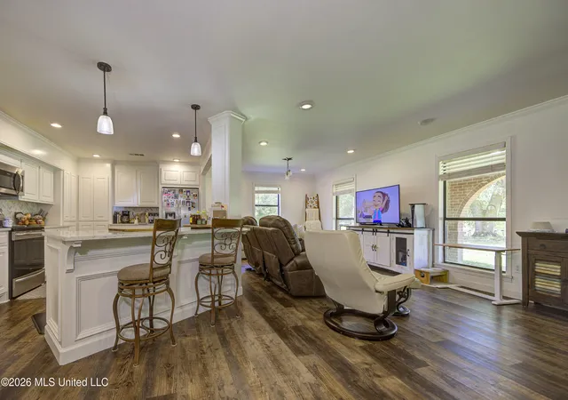 Photo 4 of Single family home for sale at 4757 Highway 27, Edwards, MS 39066 | MLS# 4156190 | Listing updated on 2026-08-19